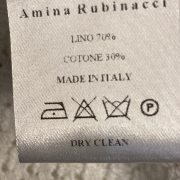 Amina Rubinacci Made in Italy Knit Two Button Blazer. Size 46 Color White - Picture 10 of 10